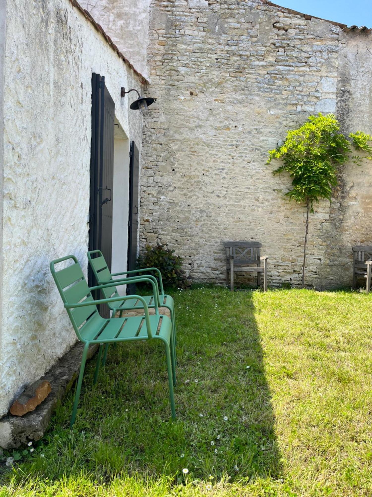 Le Château-dʼOléron Elegante Maison Familiale Au Coeur Des Remparts De La Citadelle מראה חיצוני תמונה